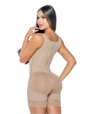 Faja moldeadora de compresión con ganchos, varillas y correas para los hombros.